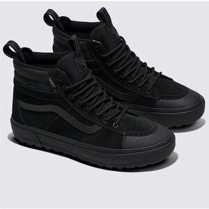 Vans Sk8-Hi Waterproof Insulated Shoe
Mens 6.5US Women 8.0 US